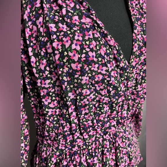 Pink and purple floral blouse with deep v neck and single side high low ruffle - Picture 7 of 9